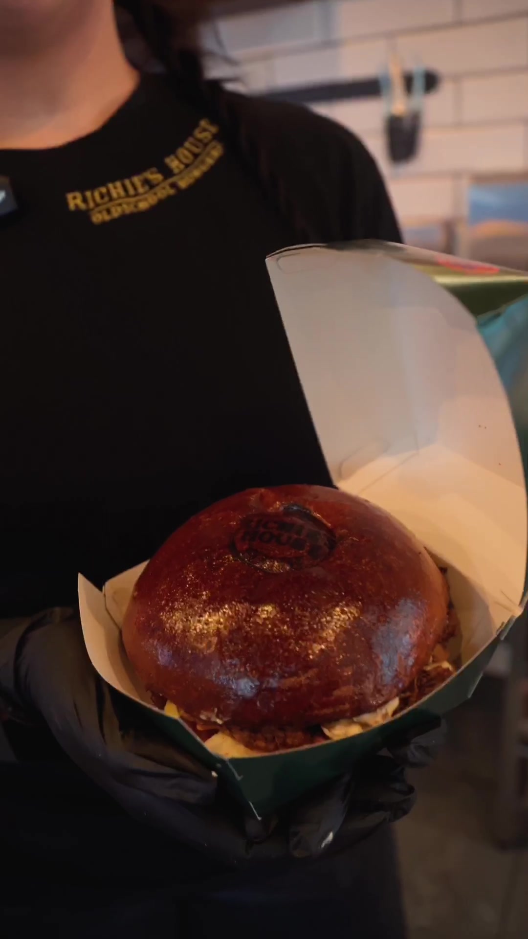 Truffle бургер — новинка меню Richie's House